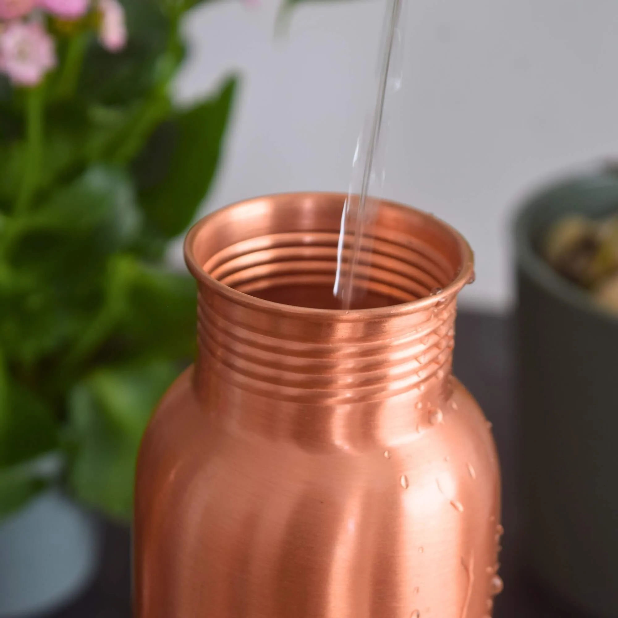 Plain Solid Copper Water Bottle 1L UK - Image 6