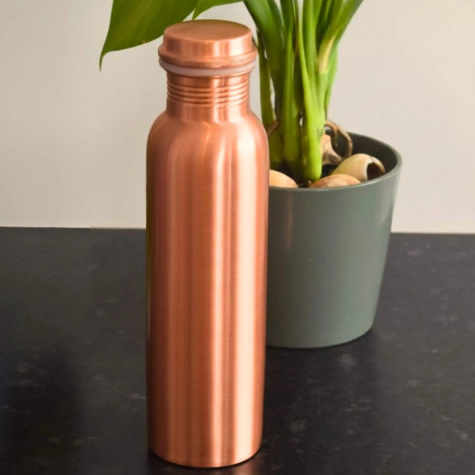 Plain Solid Copper Water Bottle 1L UK - Image 5